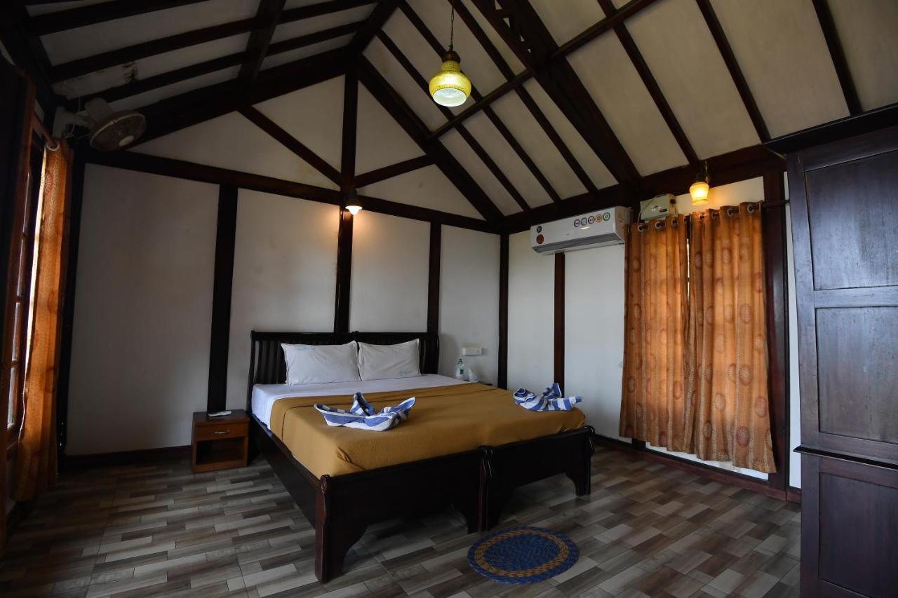Blue Water Beach Resort Varkala Exterior foto