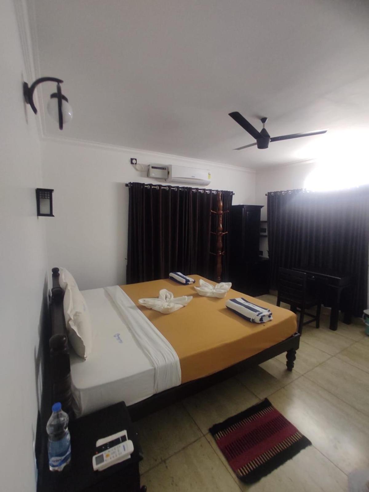 Blue Water Beach Resort Varkala Exterior foto